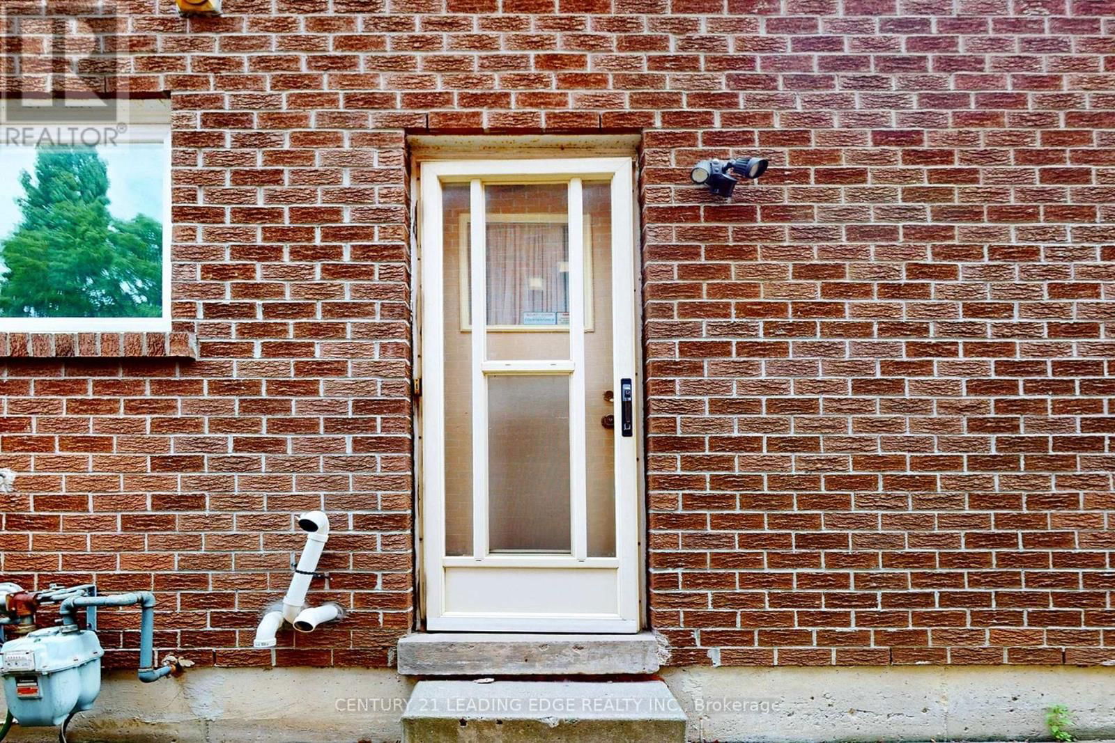 148 STEPHEN STREET Image 50