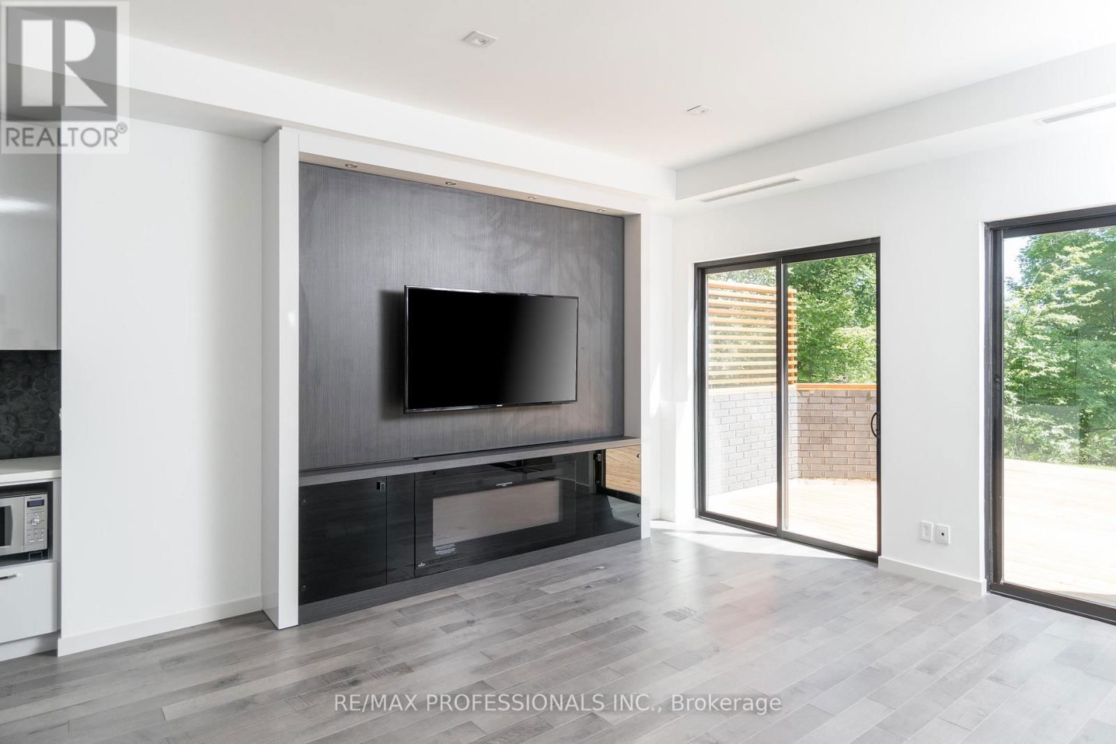 4599 LANGSTAFF ROAD Image 33