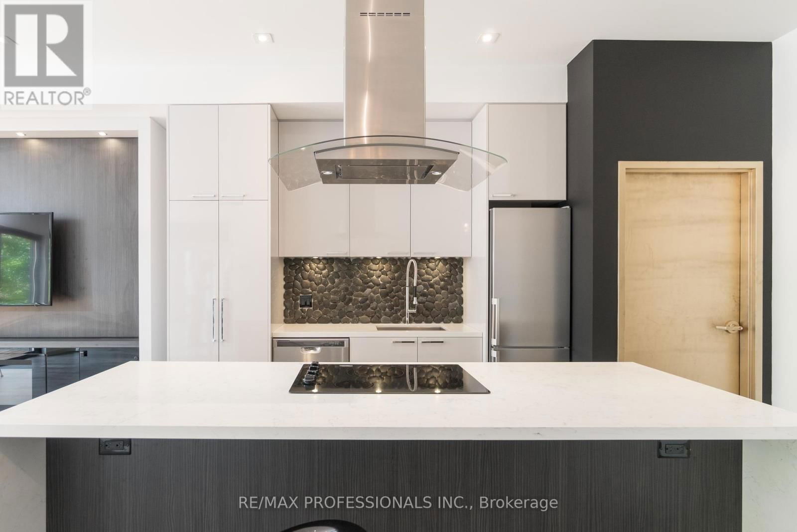 4599 LANGSTAFF ROAD Image 37