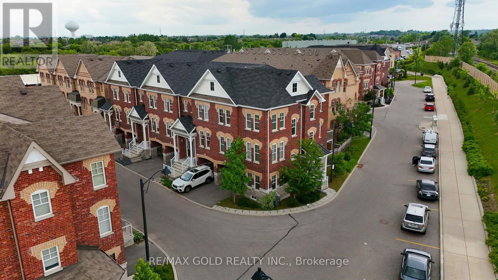 25 - 10 PORTER AVENUE WEST Image 29