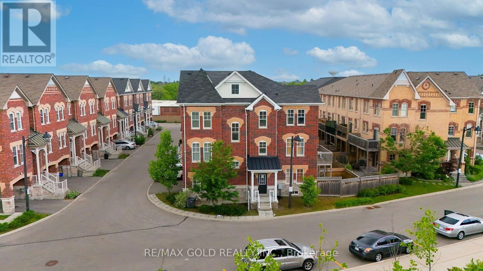 25 - 10 PORTER AVENUE WEST Image 30