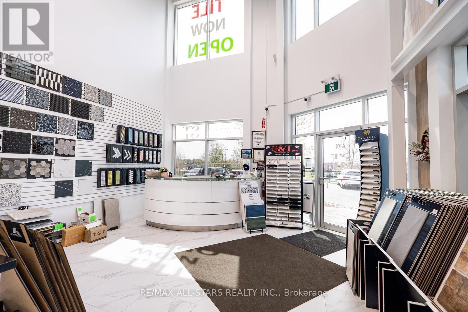 A101 - 200 MOSTAR STREET Image 1