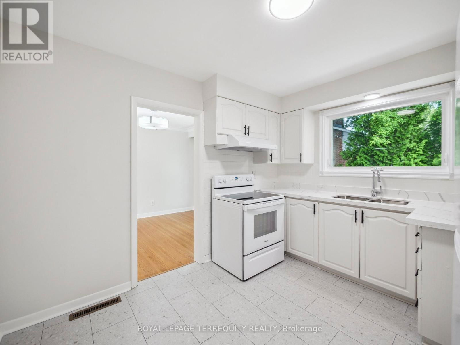 139 DRISCOLL ROAD Image 22