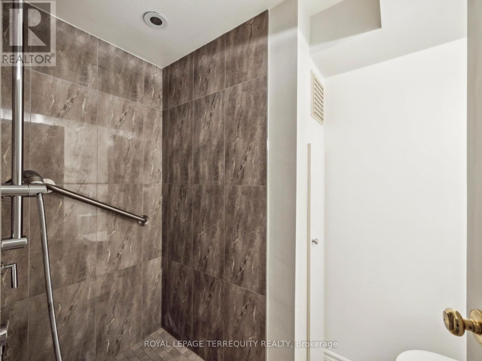 139 DRISCOLL ROAD Image 38