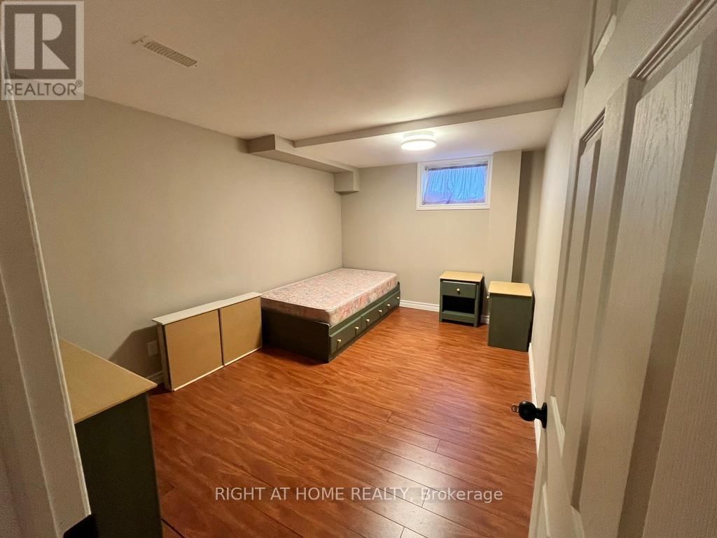 LOWER - 165 MAPLE AVENUE Image 5