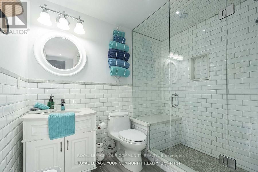 11 LITTLE MARCO COURT Image 37