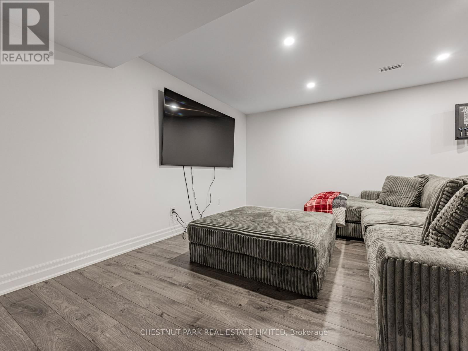 1185 SHOREVIEW DRIVE Image 24