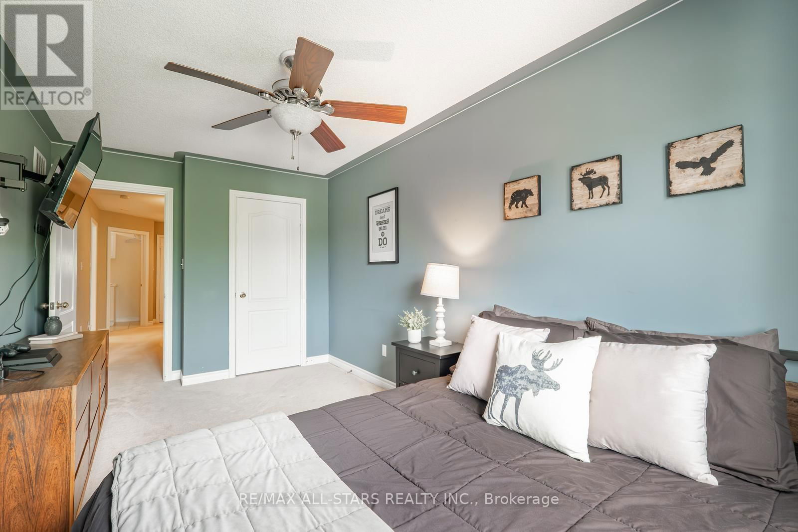 535 REEVES WAY BOULEVARD Image 22