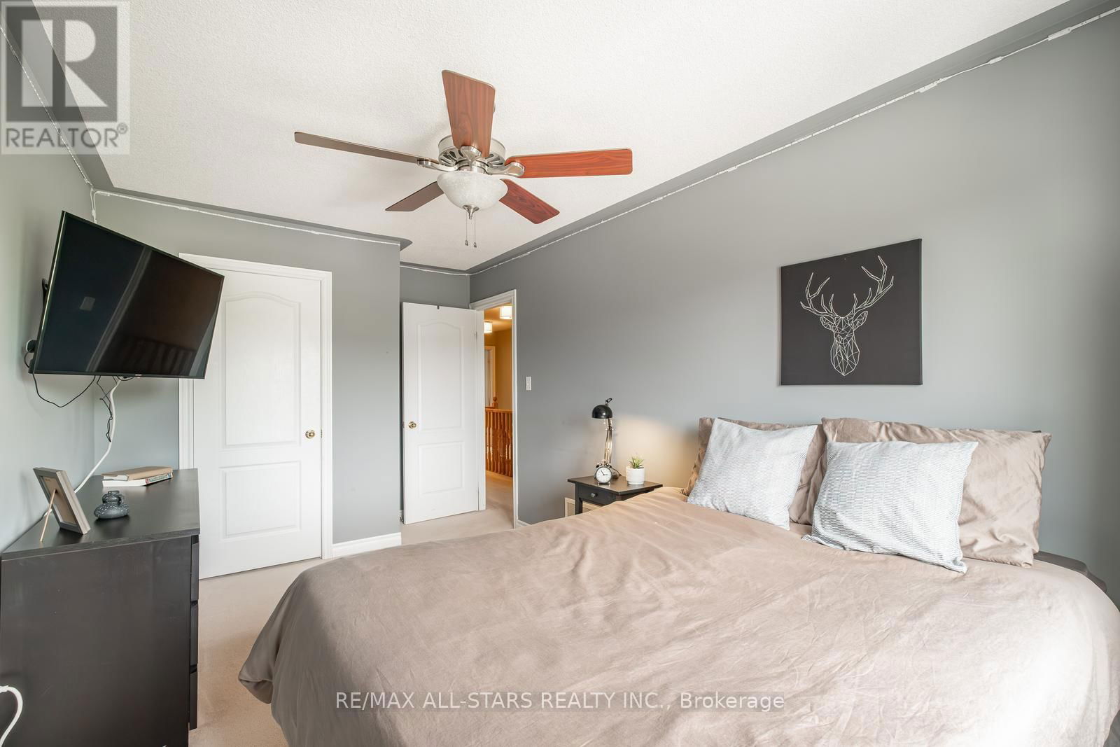 535 REEVES WAY BOULEVARD Image 24