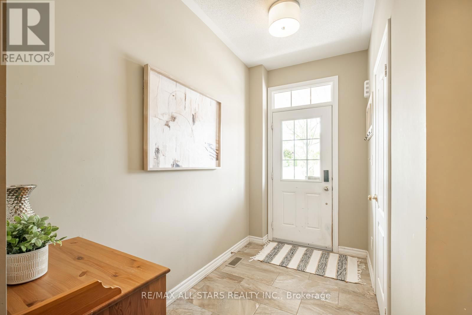 535 REEVES WAY BOULEVARD Image 3