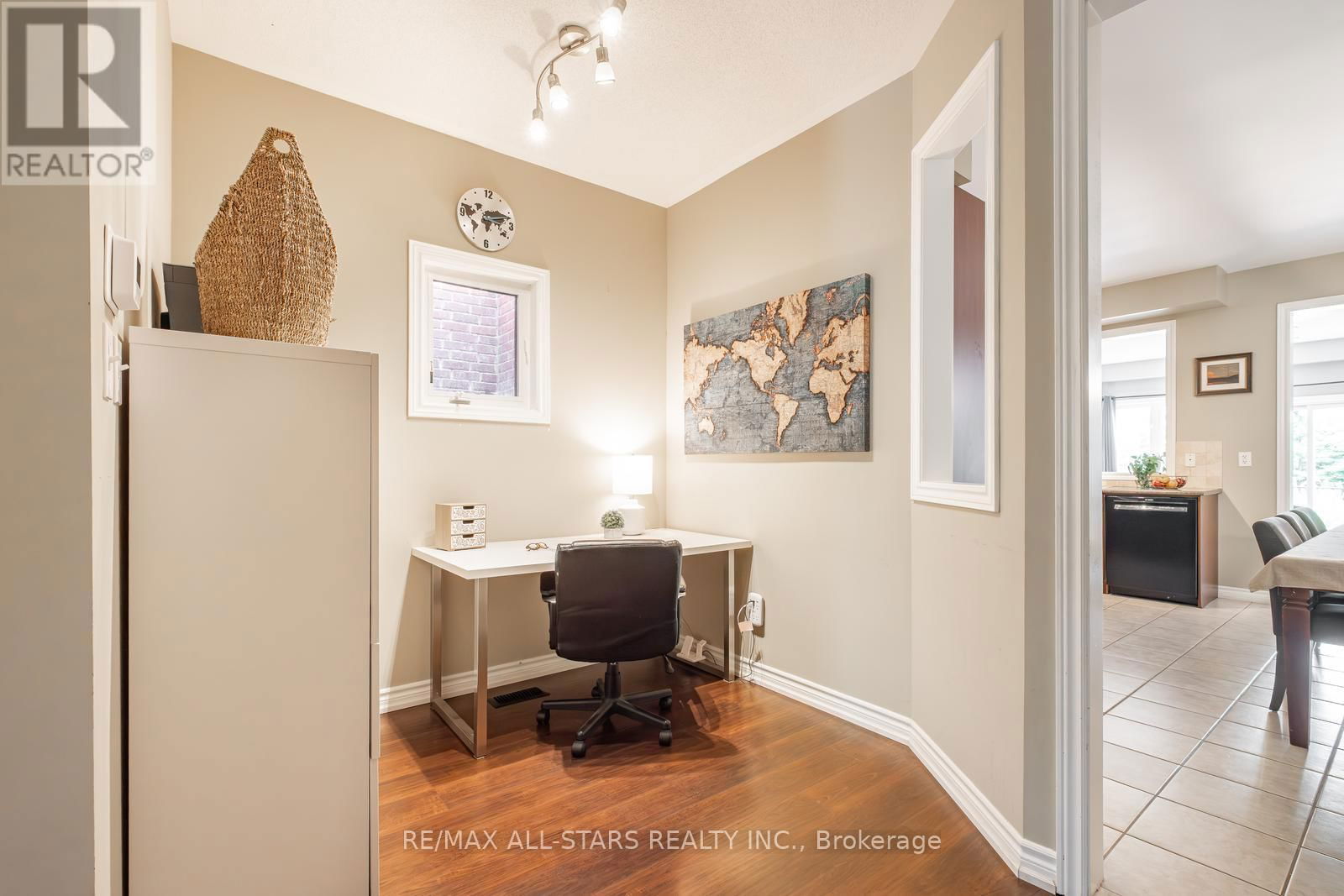 535 REEVES WAY BOULEVARD Image 7