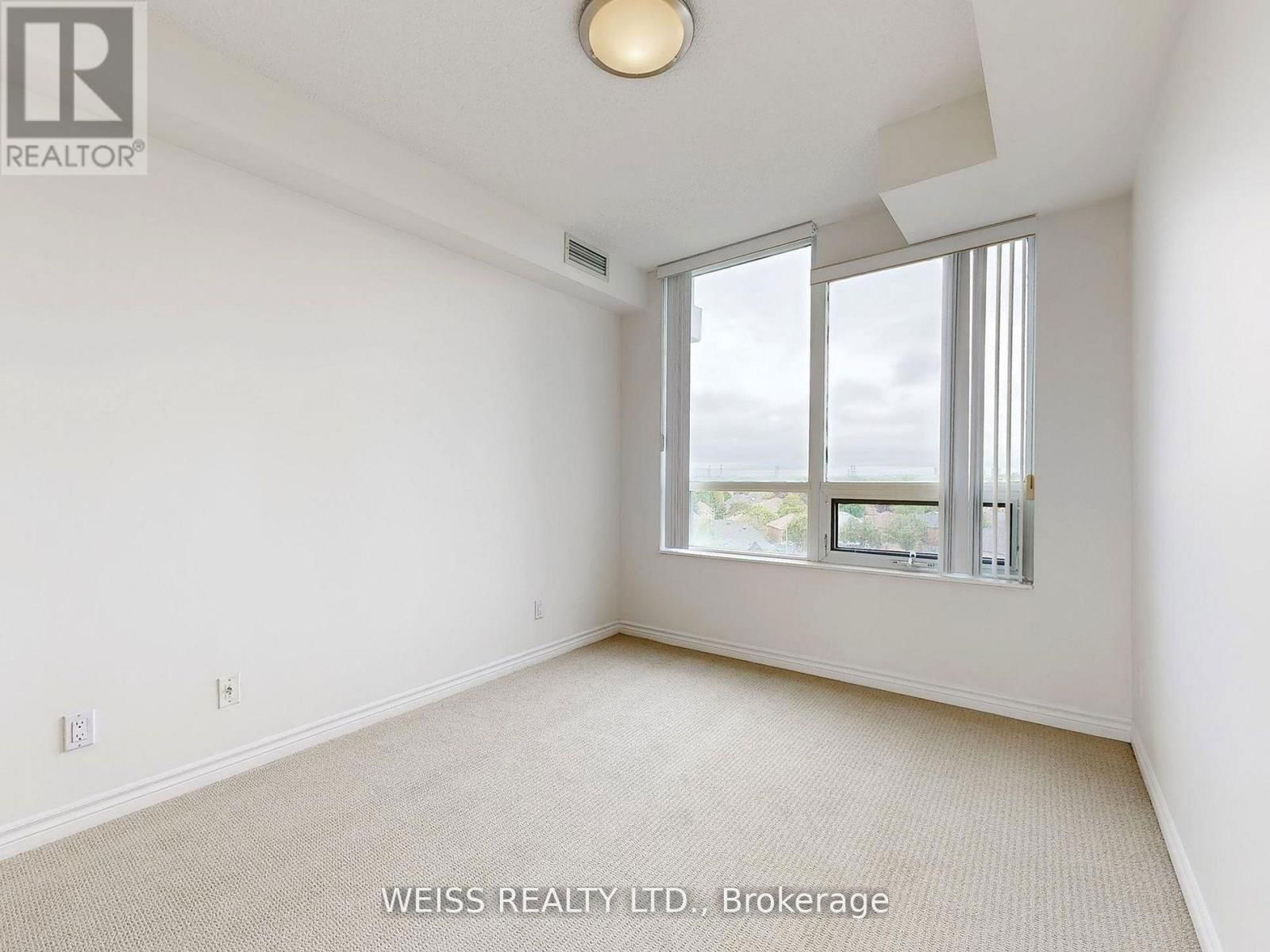 607 - 88 PROMENADE CIRCLE Image 16