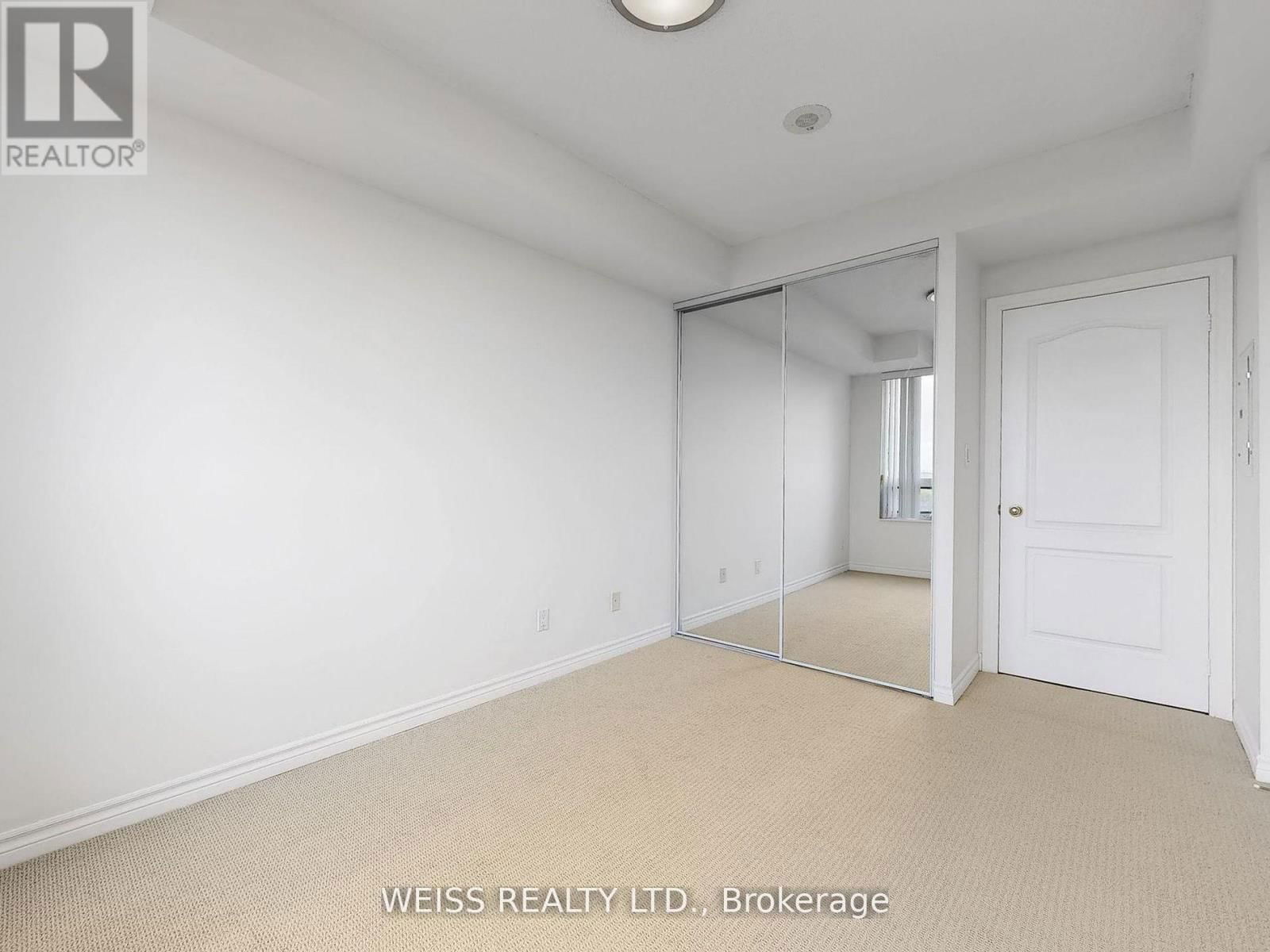 607 - 88 PROMENADE CIRCLE Image 21