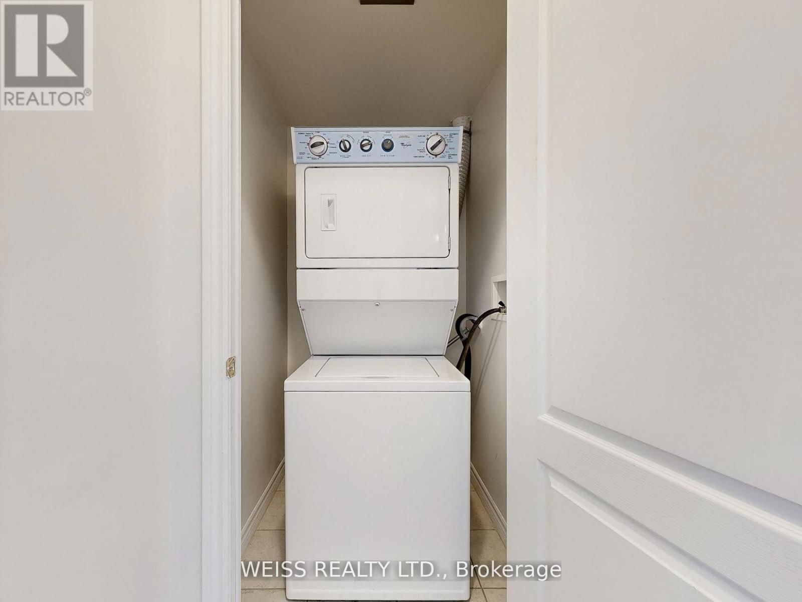 607 - 88 PROMENADE CIRCLE Image 26