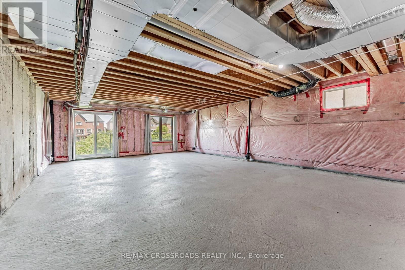 192 ELYSE COURT Image 34