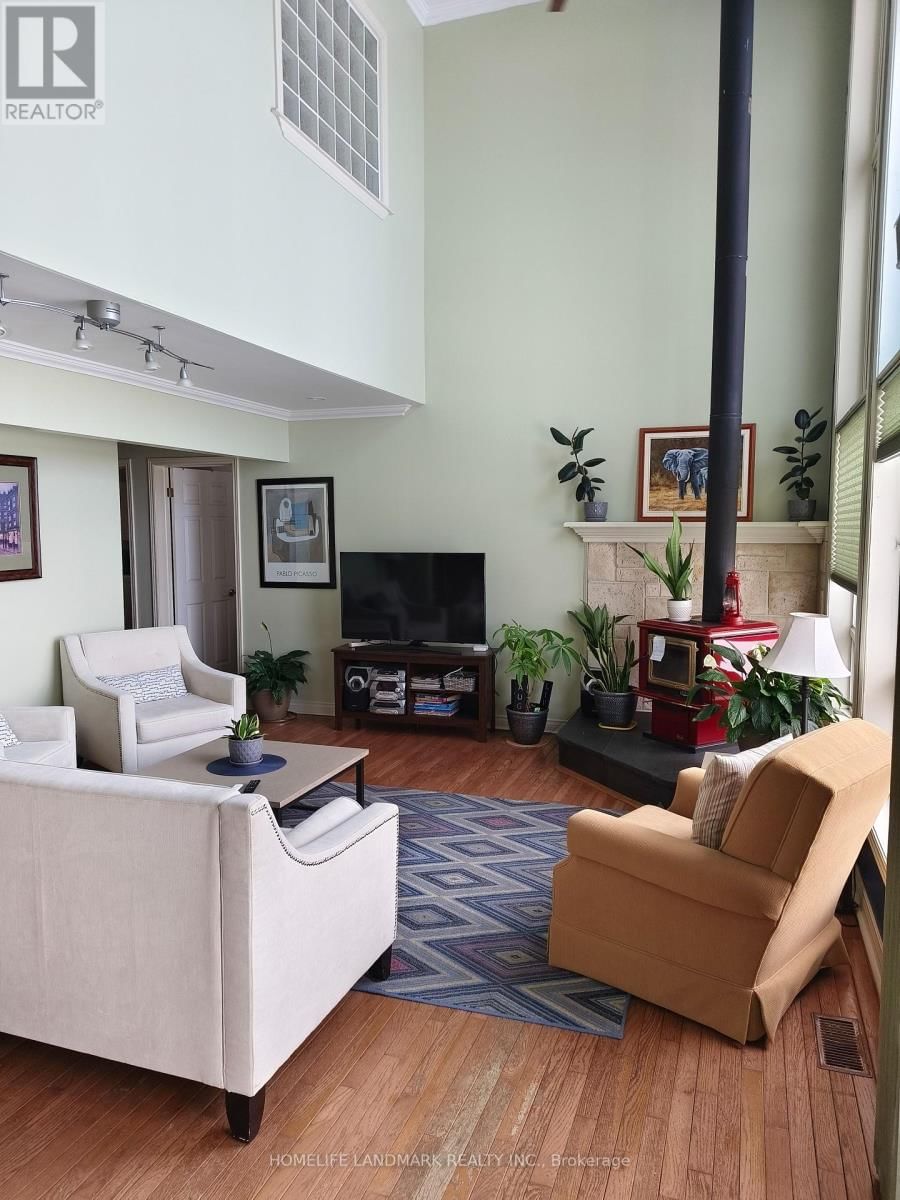 155 LAKESHORE BOULEVARD Image 5