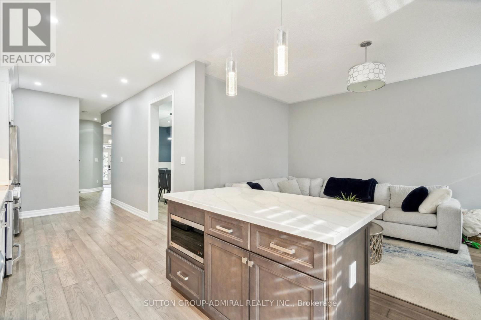 30 BLUE GROUSE ROAD Image 9