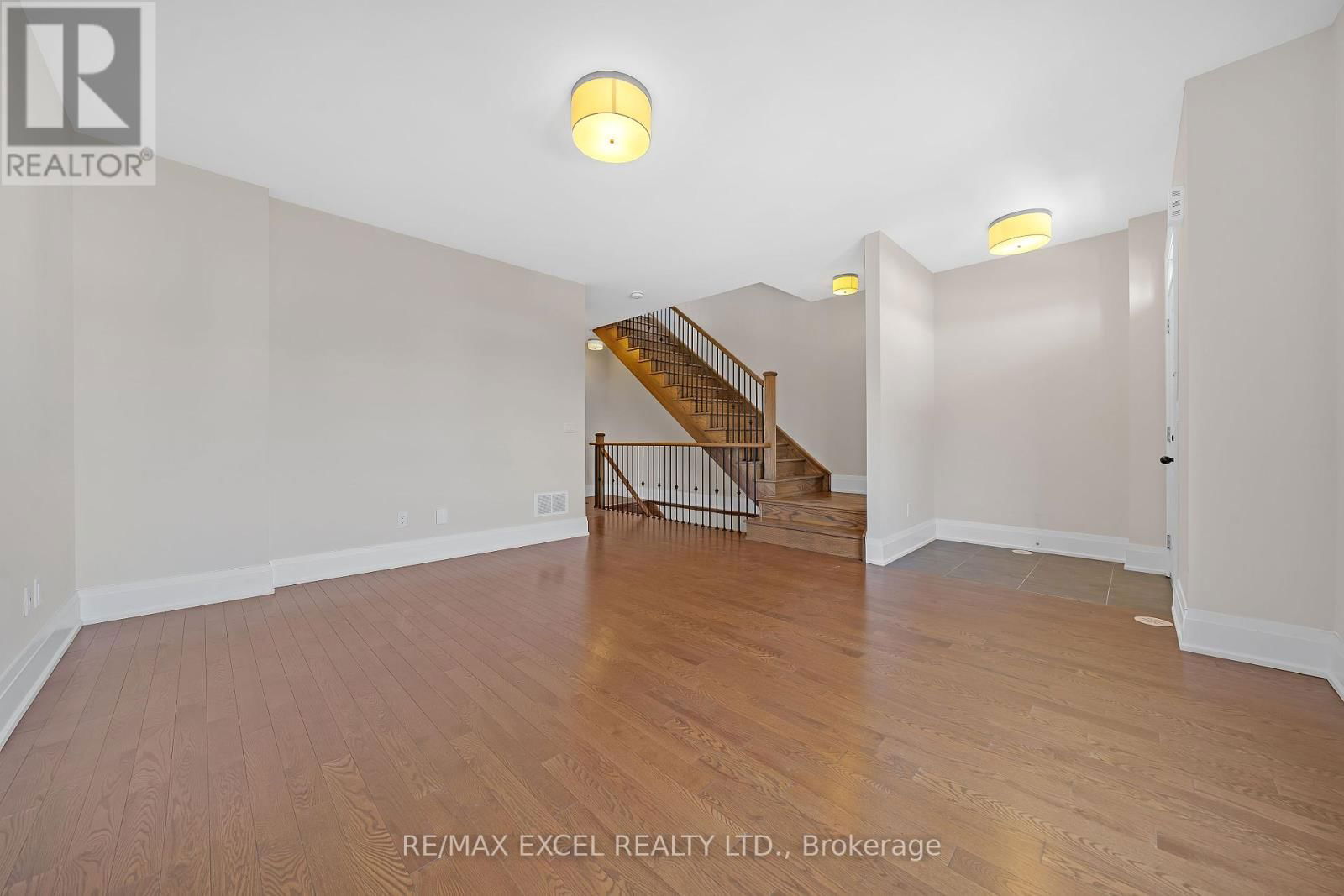 19 SIR FREDERICK BANTING WAY Image 10