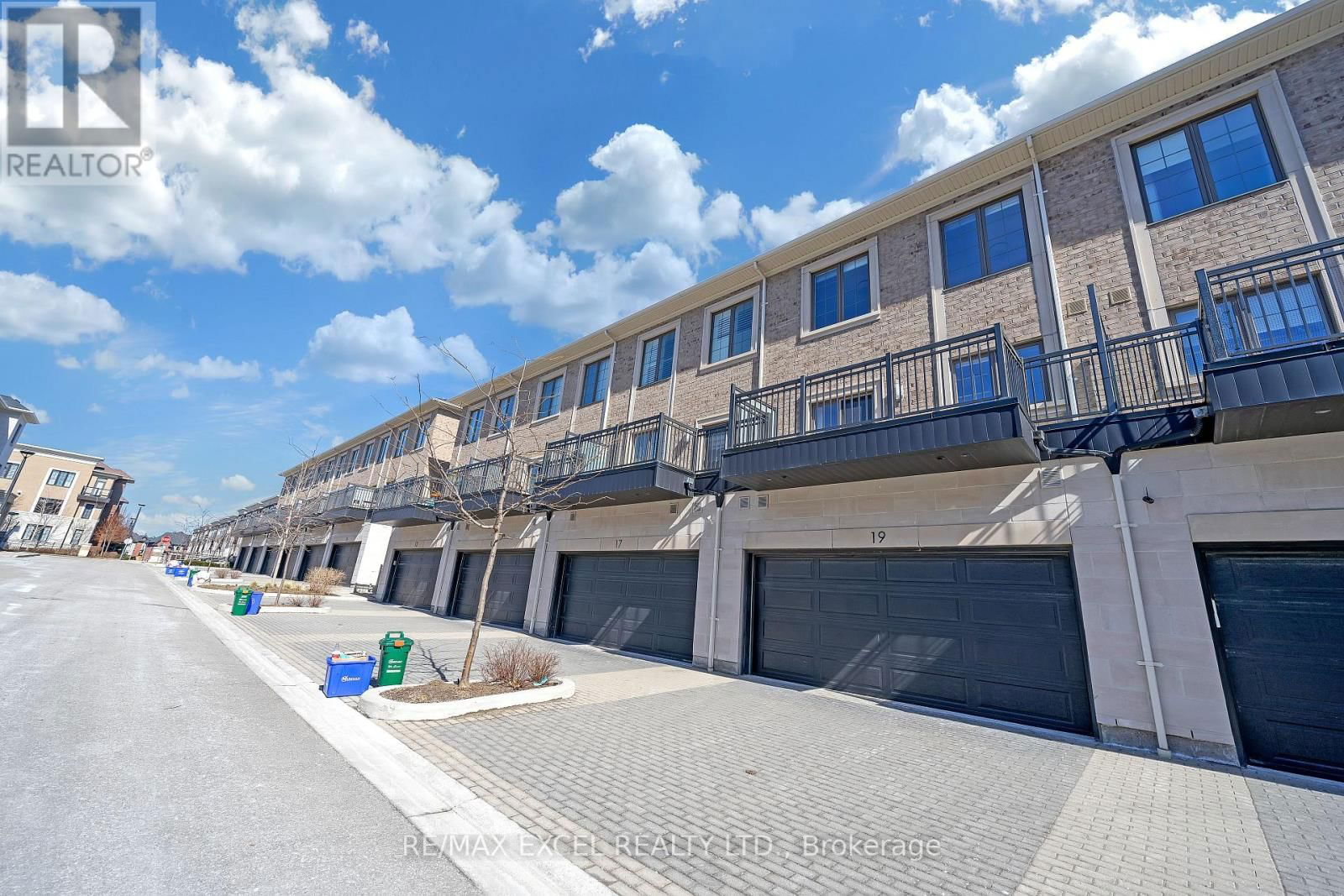 19 SIR FREDERICK BANTING WAY Image 4