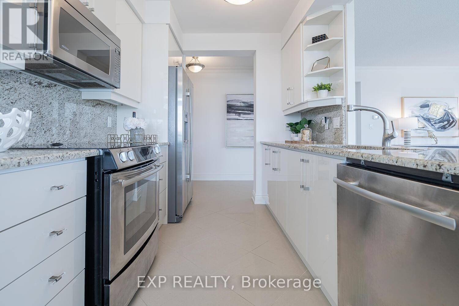 1205 - 88 PROMENADE CIRCLE Image 15