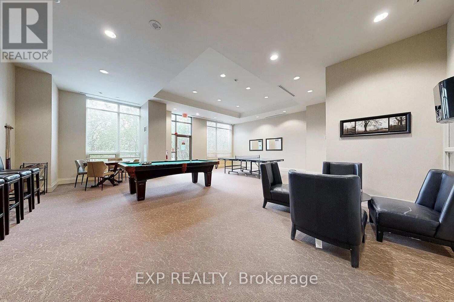 1205 - 88 PROMENADE CIRCLE Image 33