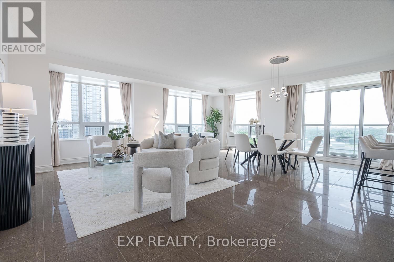 1205 - 88 PROMENADE CIRCLE Image 9