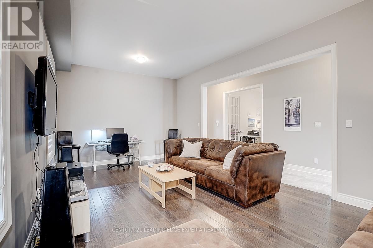 290 INVERNESS WAY Image 14