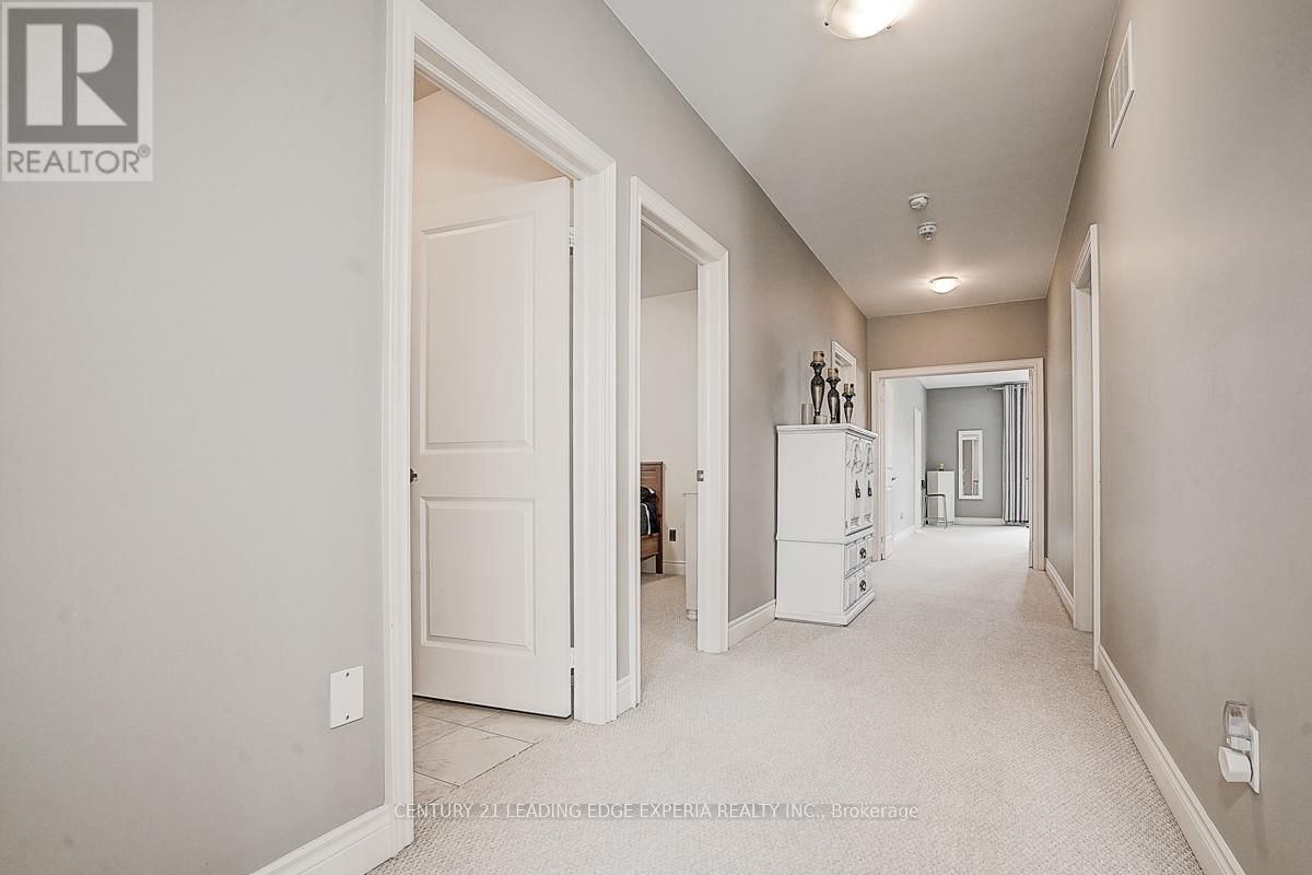 290 INVERNESS WAY Image 37