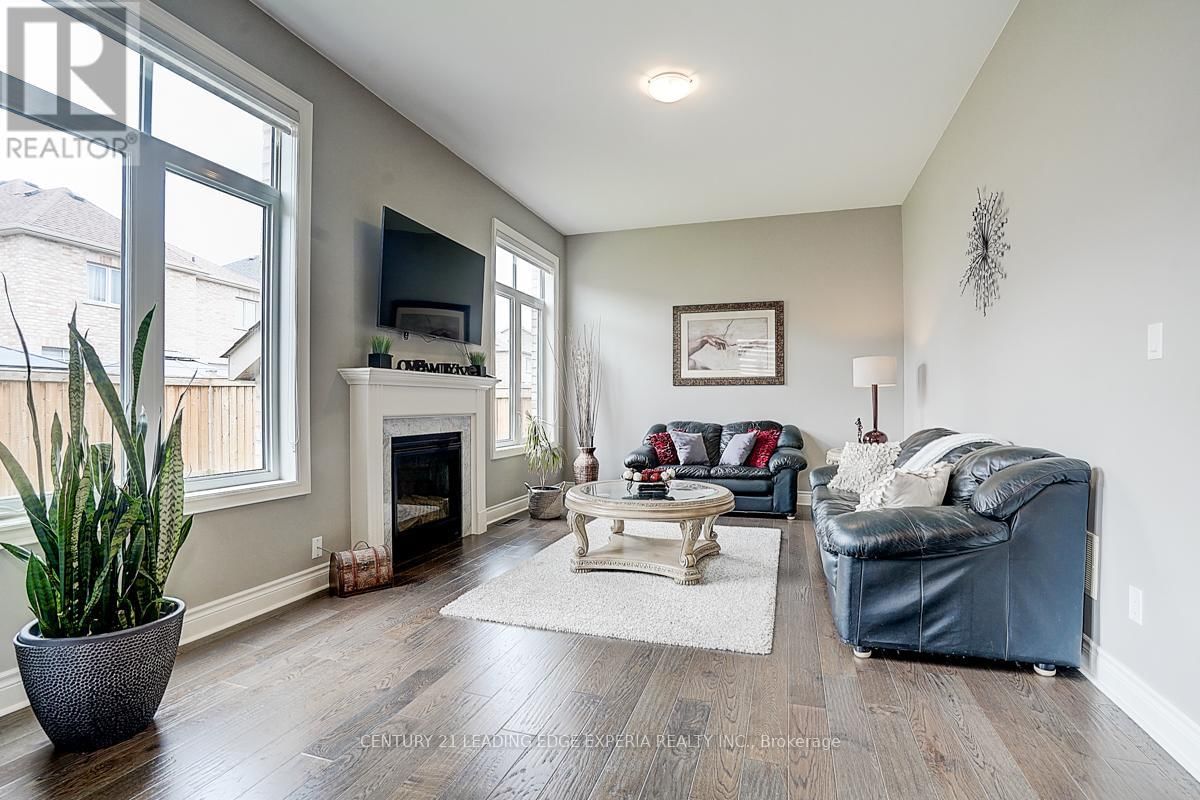 290 INVERNESS WAY Image 8