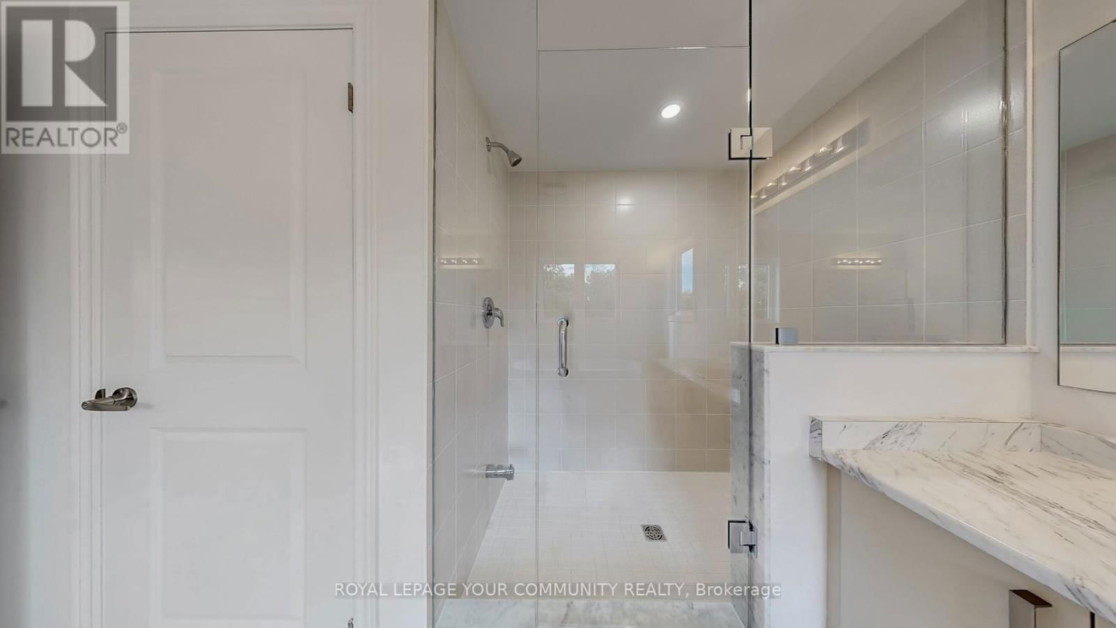 26 BAYCROFT BOULEVARD Image 35