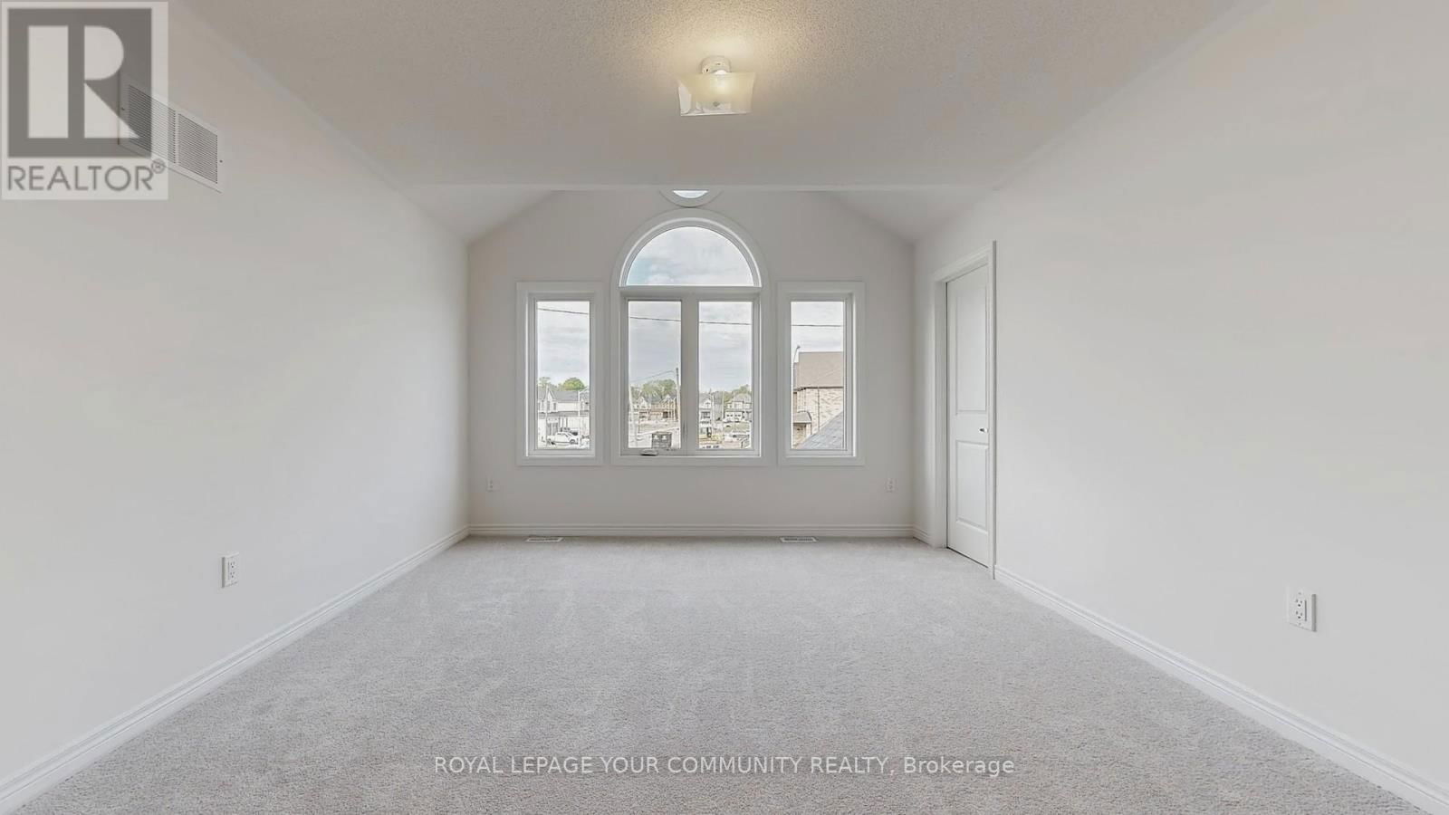 26 BAYCROFT BOULEVARD Image 36