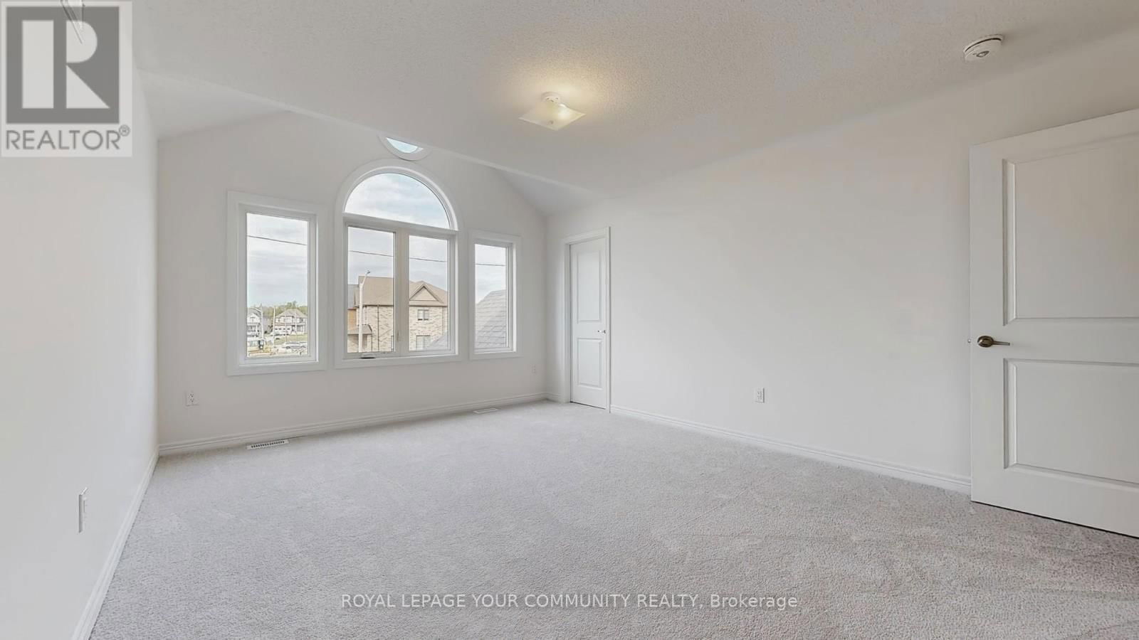 26 BAYCROFT BOULEVARD Image 37