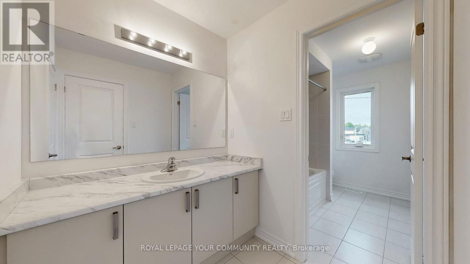 26 BAYCROFT BOULEVARD Image 39