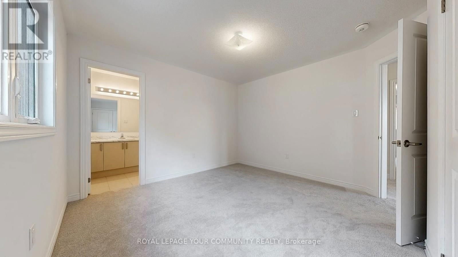 26 BAYCROFT BOULEVARD Image 41