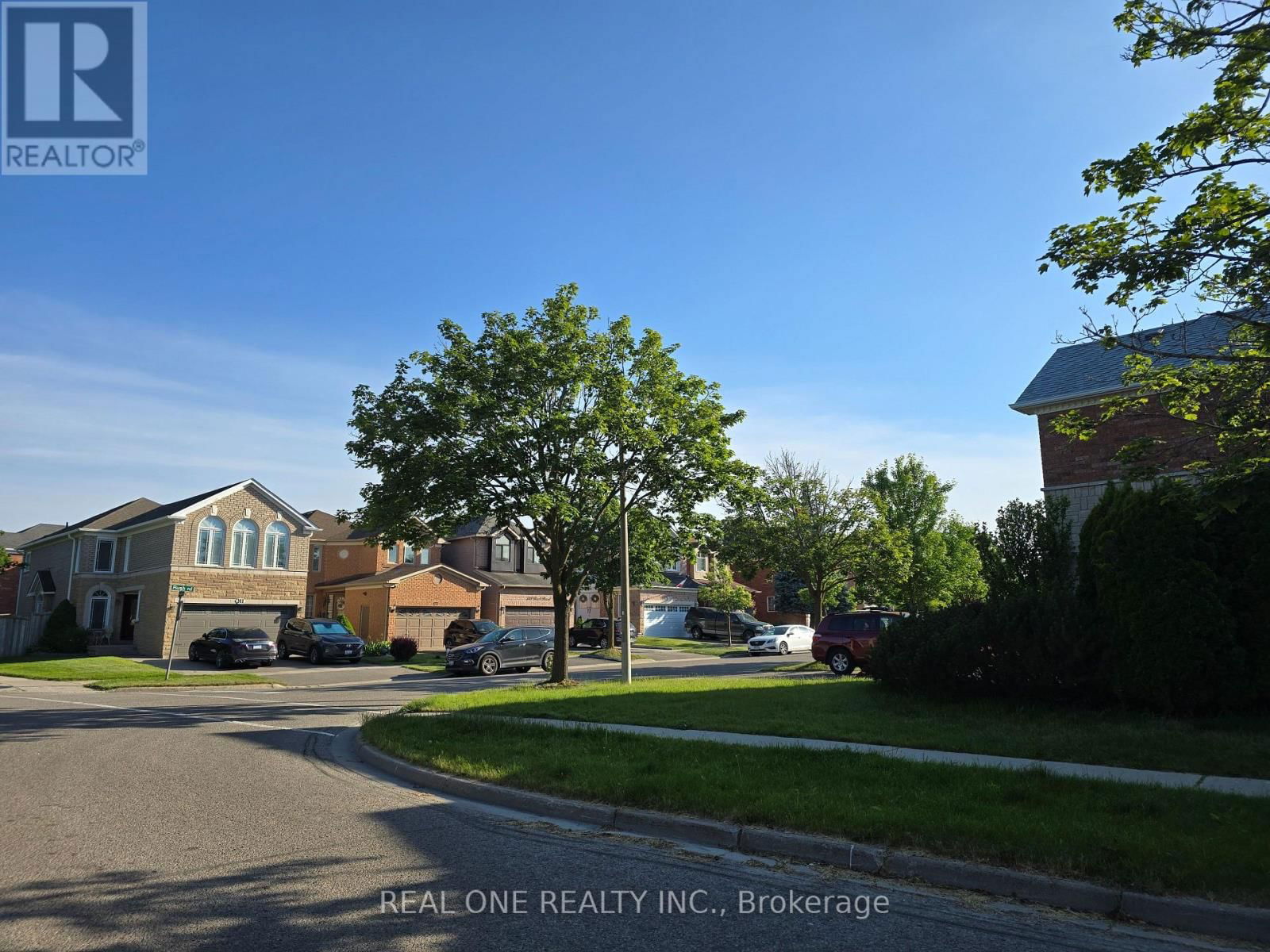 218 PINNACLE TRAIL Image 3