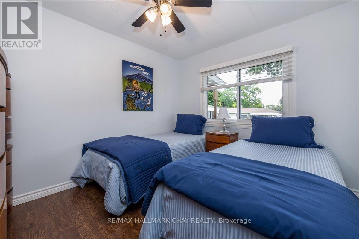 2 CEDAR GROVE Image 19