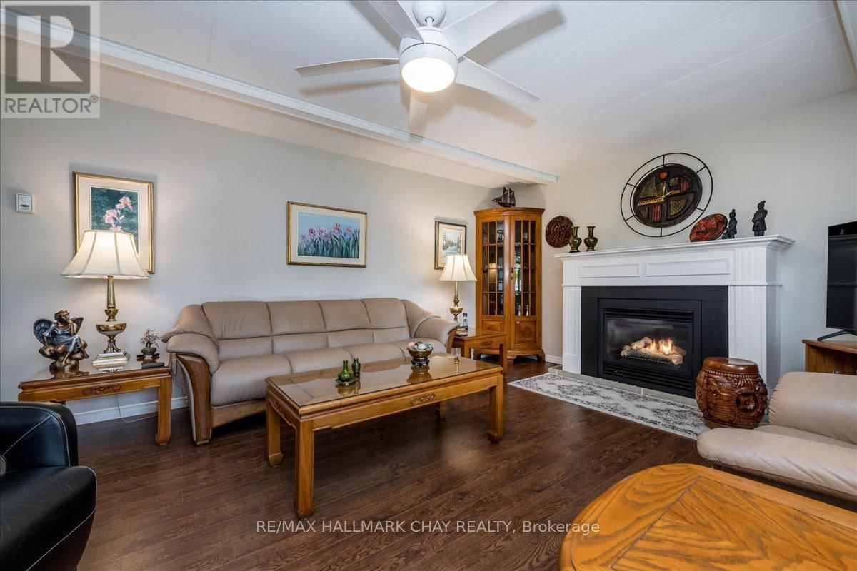 2 CEDAR GROVE Image 8