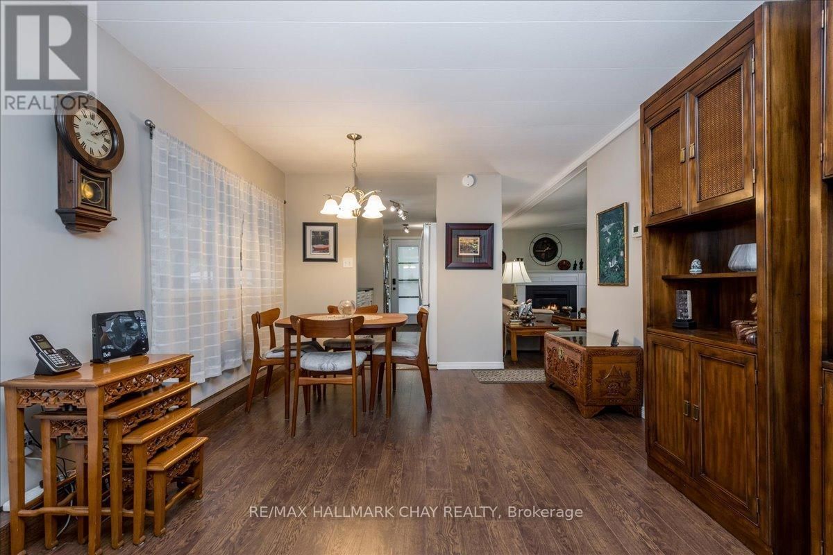 2 CEDAR GROVE Image 9
