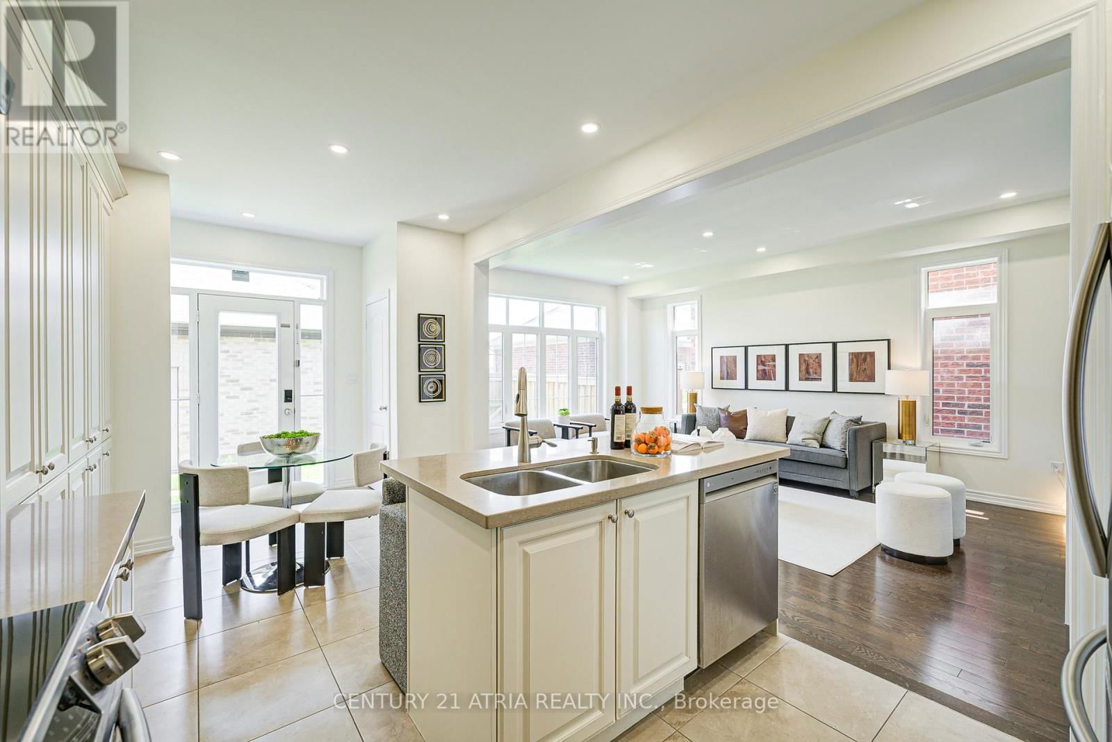 23 GORDON LANDON DRIVE Image 18