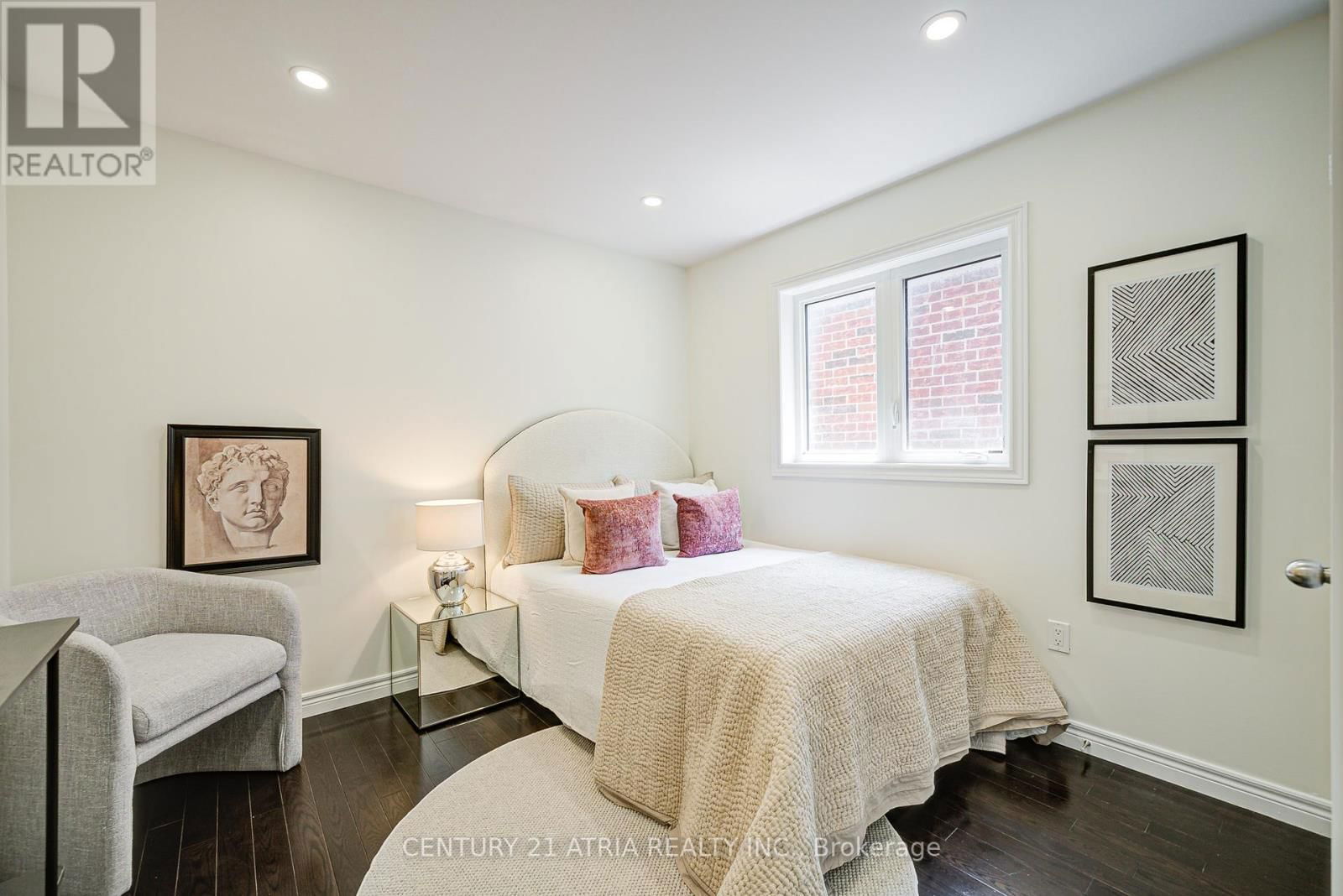 23 GORDON LANDON DRIVE Image 32