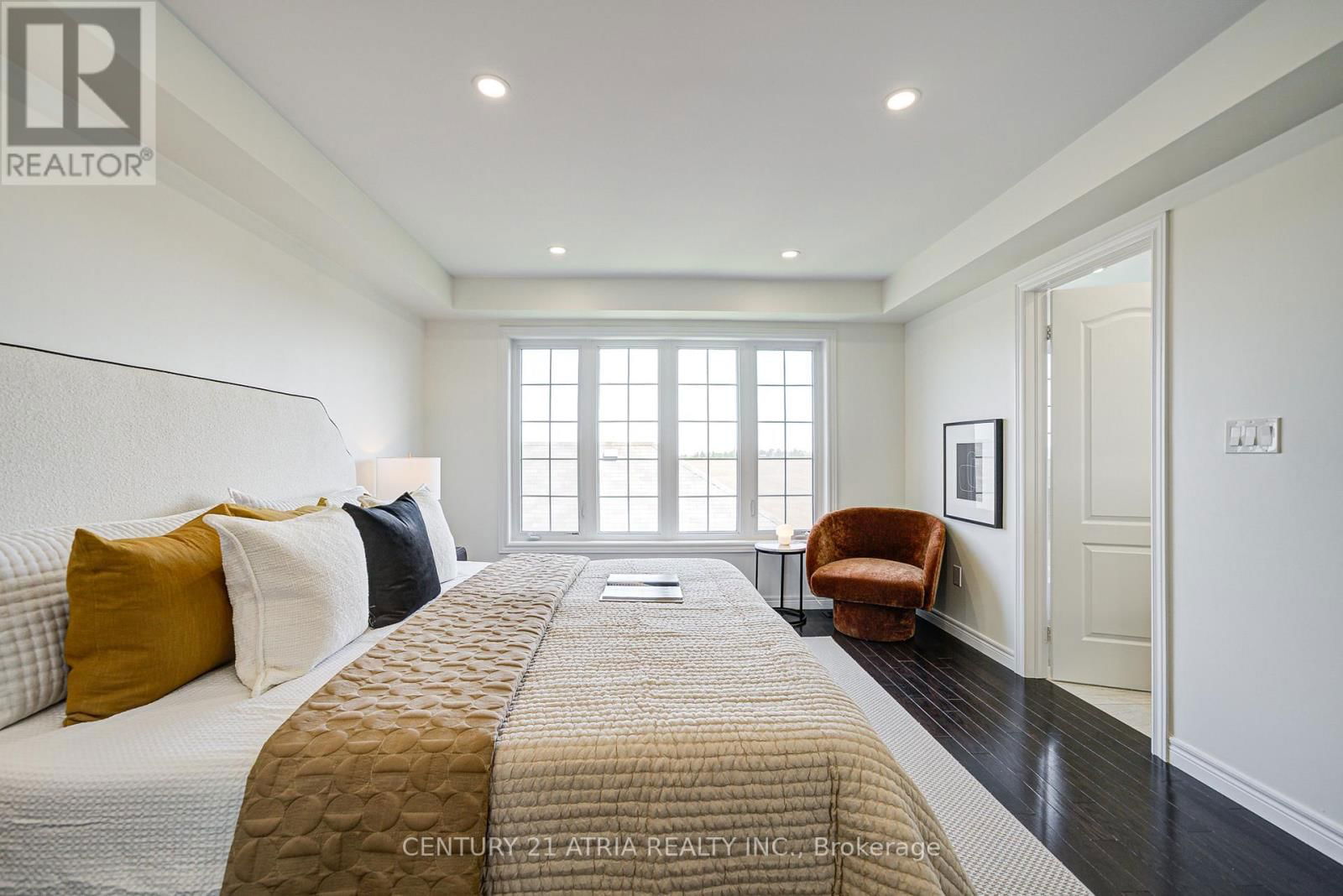 23 GORDON LANDON DRIVE Image 35