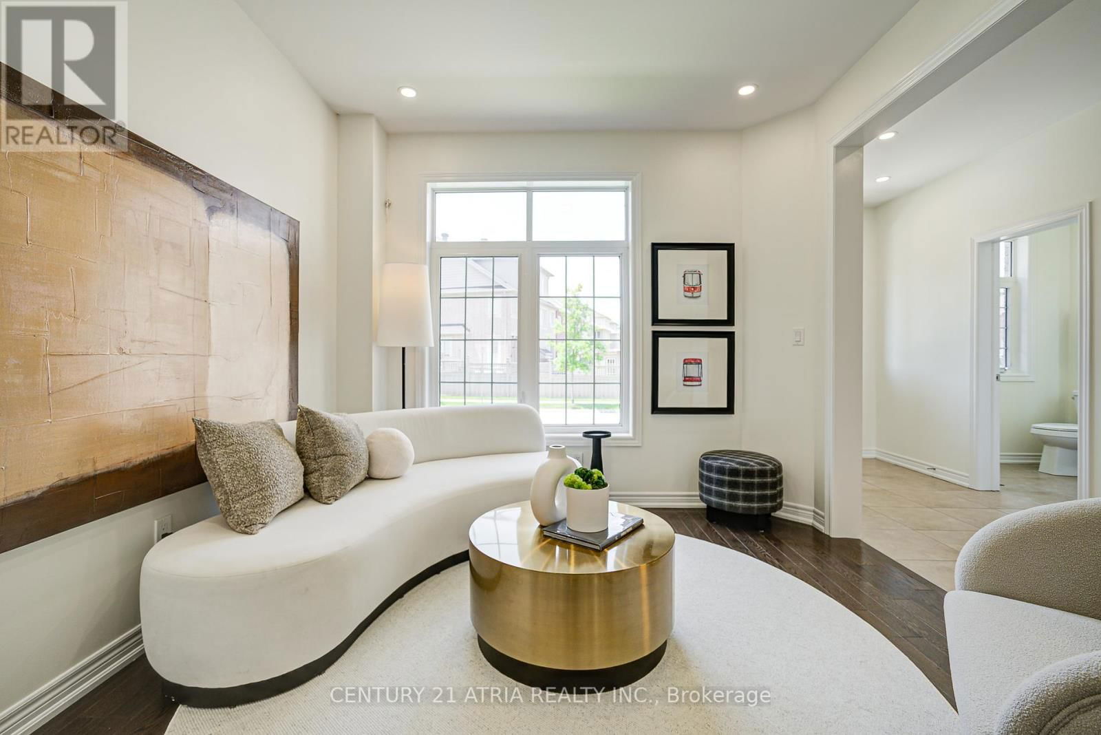 23 GORDON LANDON DRIVE Image 6