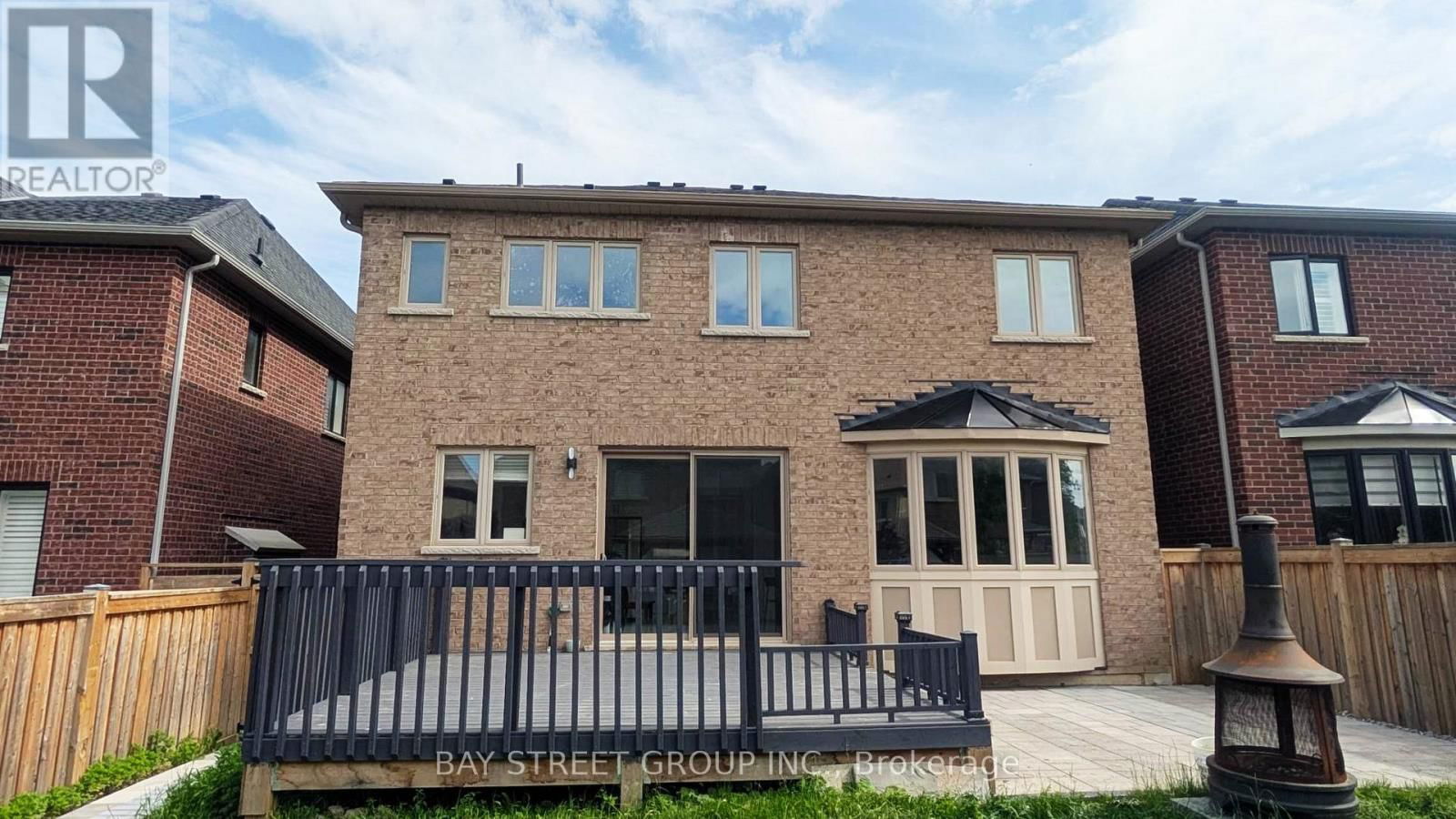 82 MANOR HAMPTON STREET Image 33