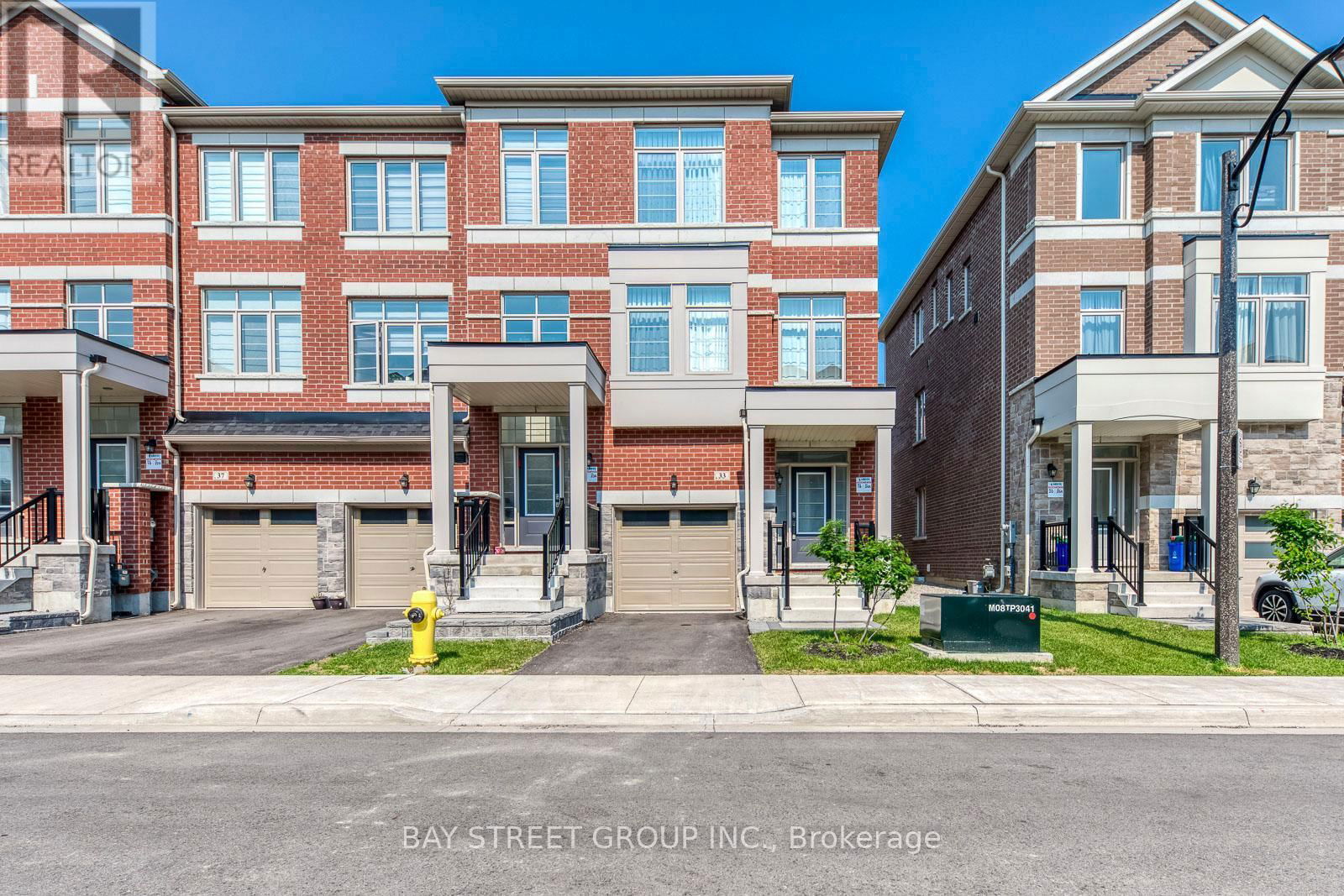33 SISSONS WAY Image 1
