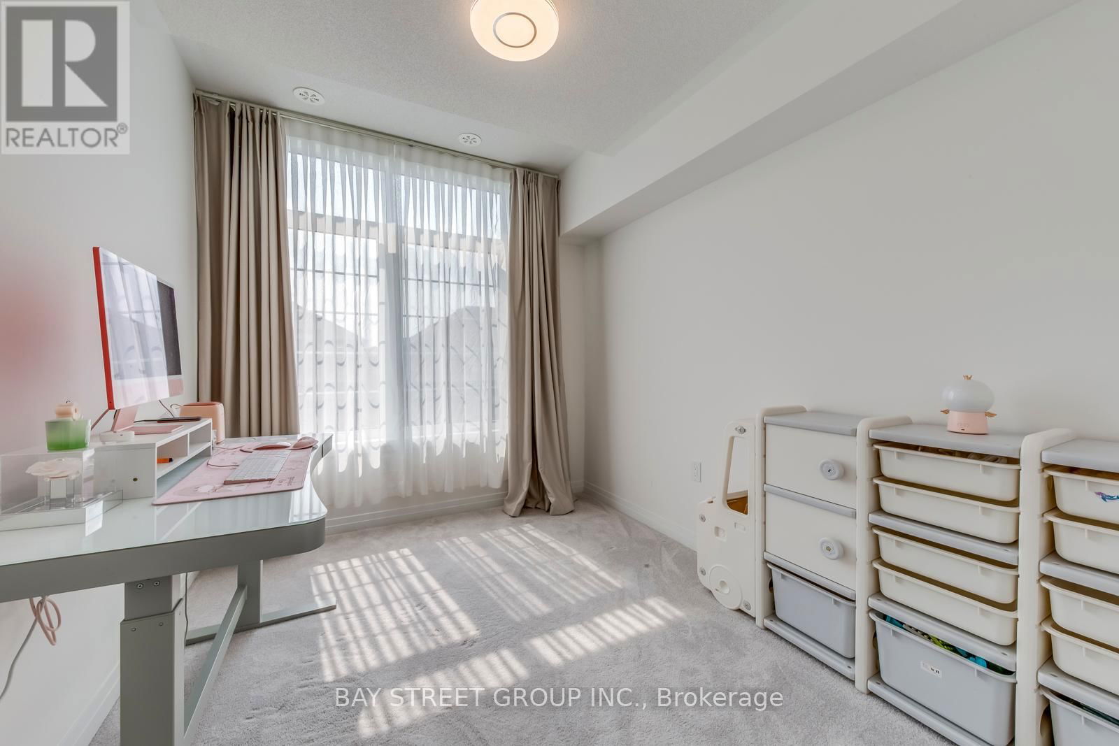 33 SISSONS WAY Image 34