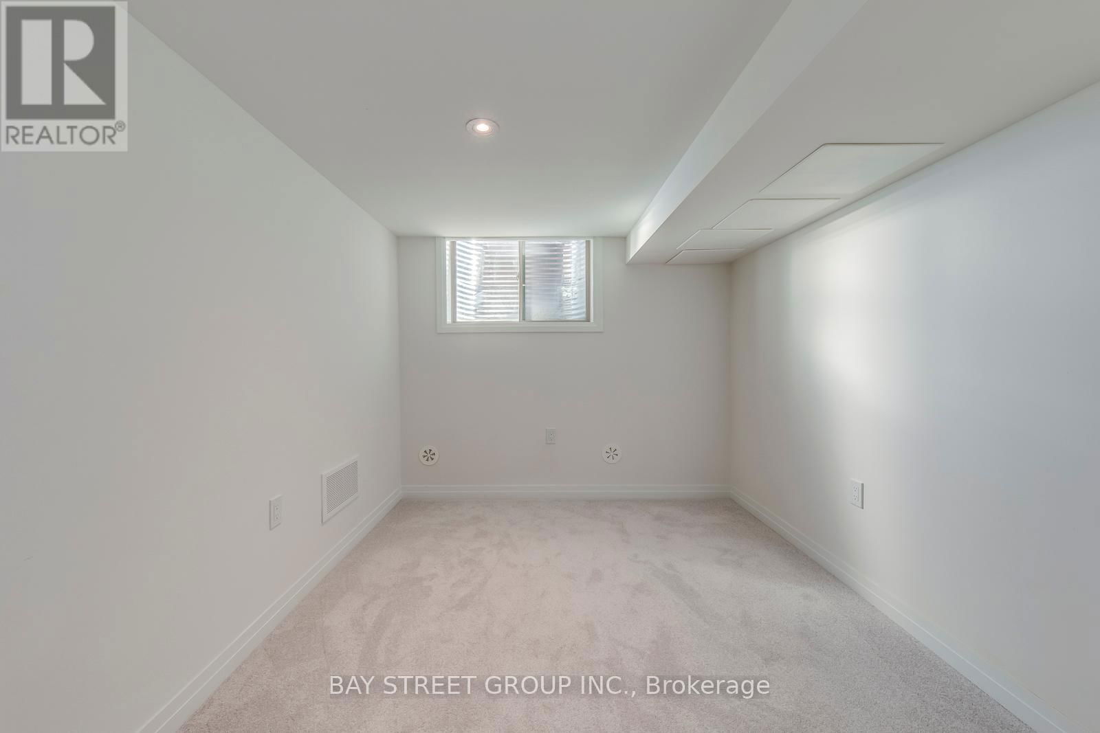 33 SISSONS WAY Image 43