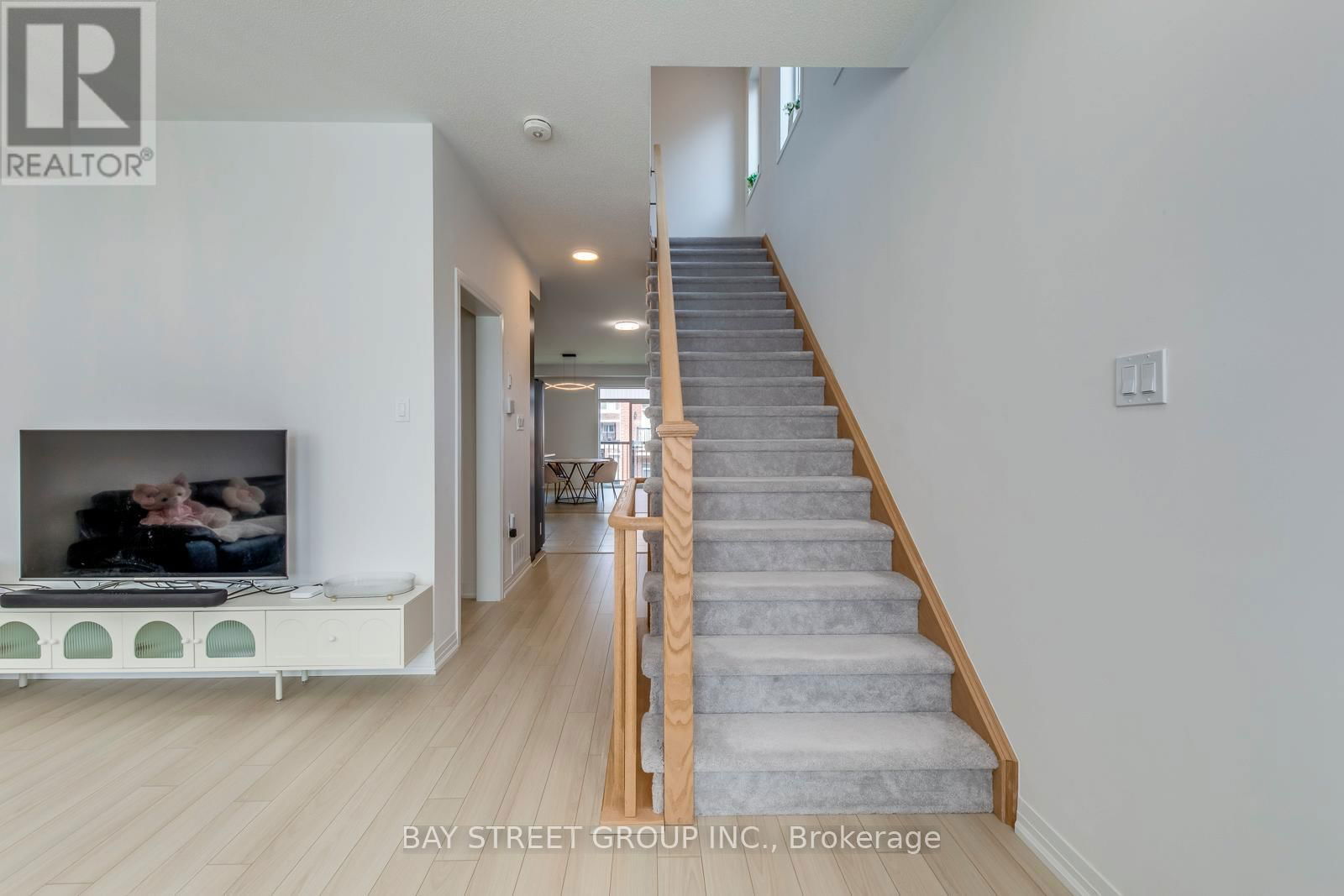 33 SISSONS WAY Image 7