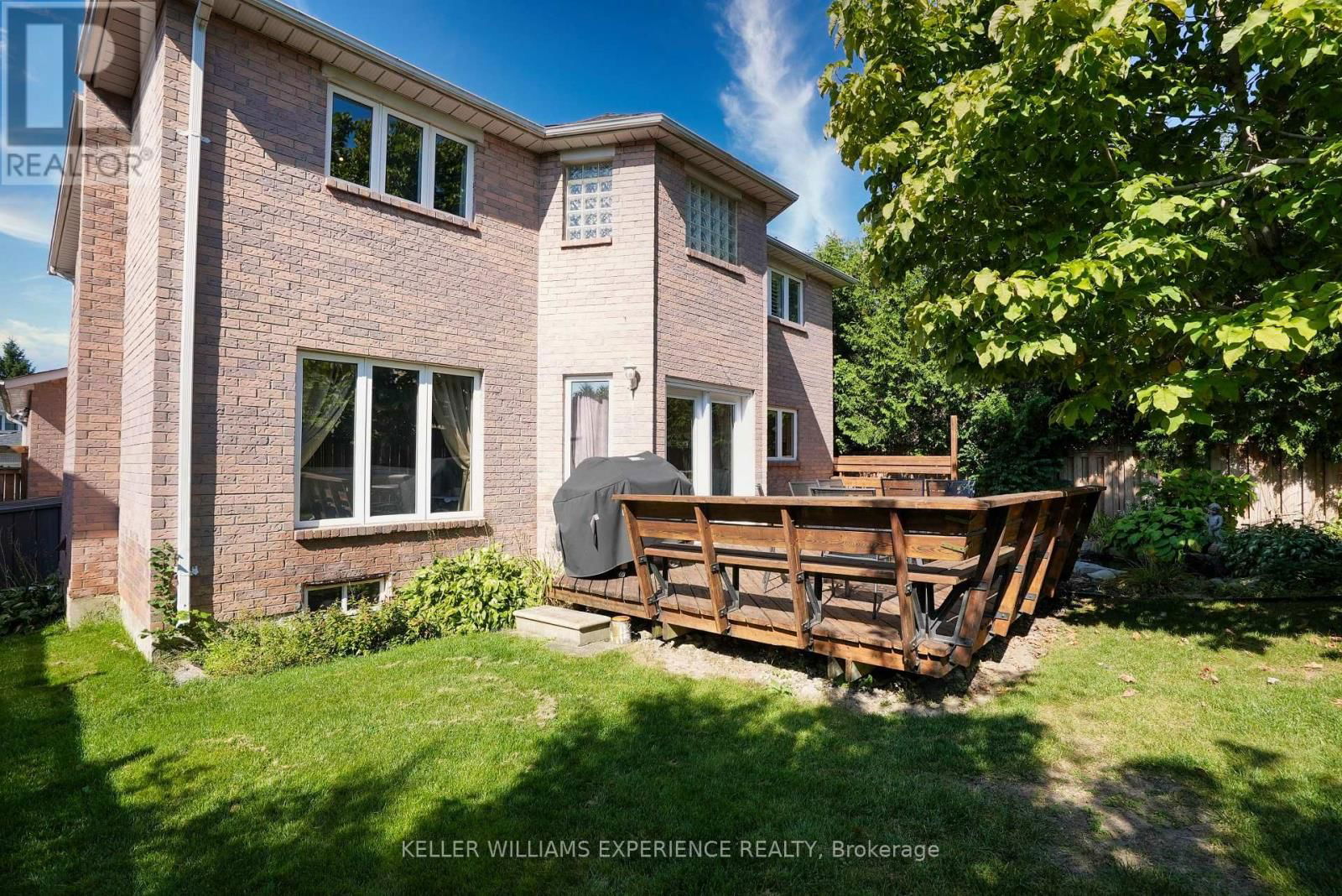 43 WATERHOUSE WAY Image 34