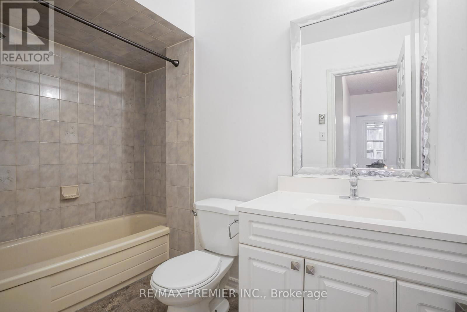 644 SRIGLEY STREET Image 14