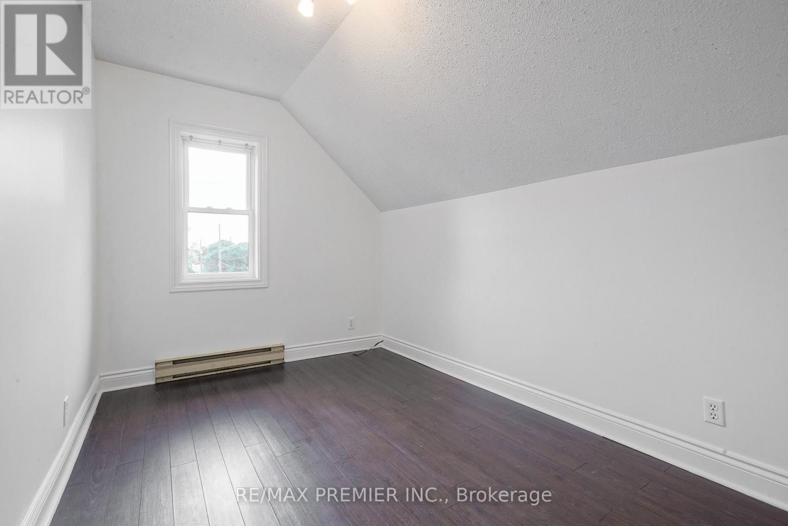 644 SRIGLEY STREET Image 21